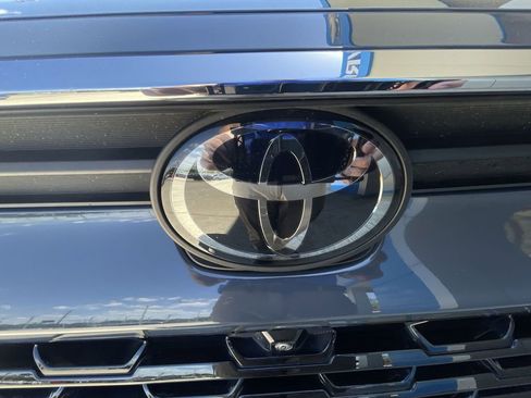 Used 2024 Toyota Grand Highlander AWD image 31