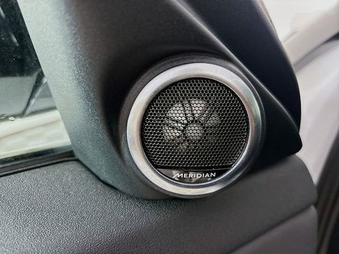 Used 2025 Land Rover Range Rover Evoque Dynamic SE image 21