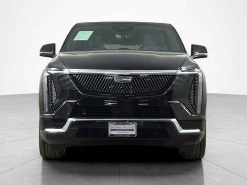 Used 2025 Cadillac Escalade IQ Luxury 2 AWD/4WD image 8