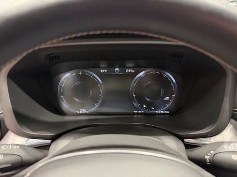 Used 2020 Volvo XC60 T5 R-Design w/ Protection Package Premier FWD image 42