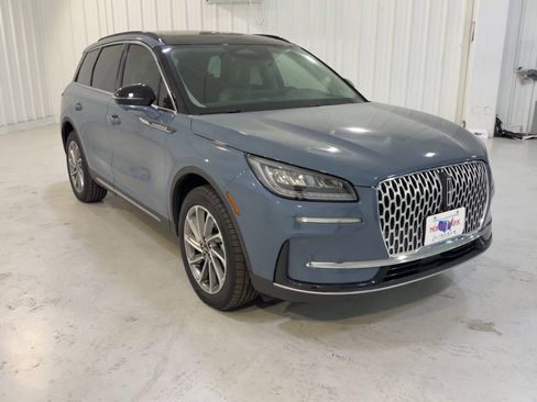 New 2025 Lincoln Corsair Premiere w/ Equipment Group 101A image 3