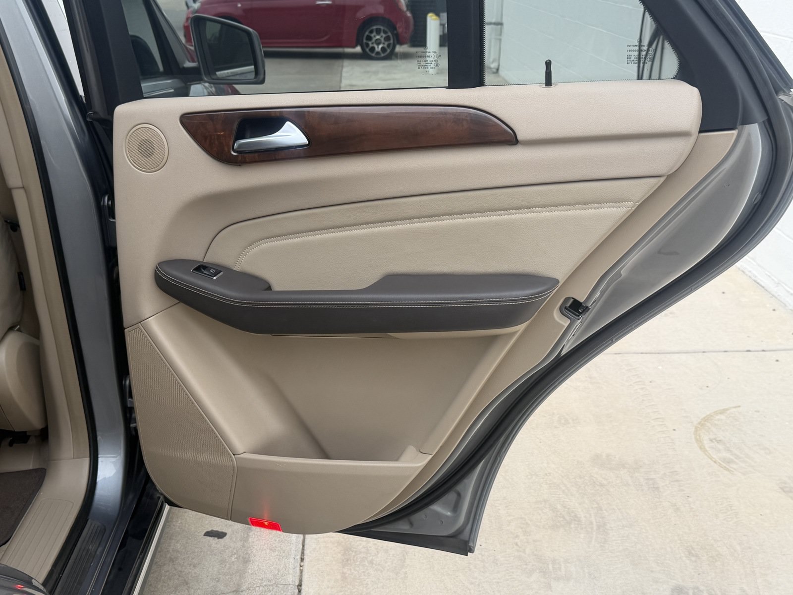 Used 2012 Mercedes-Benz ML 350 BlueTEC 4MATIC image 30