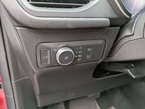 Used 2022 Ford Escape SEL w/ Technology Package AWD/4WD image 16