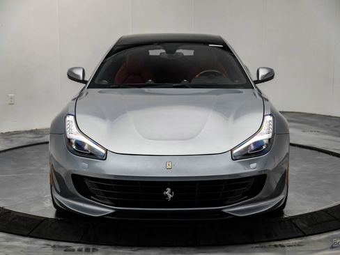 Used 2018 Ferrari GTC4Lusso AWD/4WD image 34