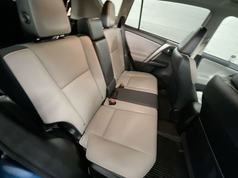 Used 2018 Toyota RAV4 Platinum image 26