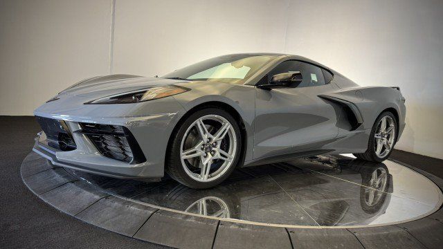 Used 2024 Chevrolet Corvette Stingray Premium Cpe w/ Z51 Performance Package RWD image 18