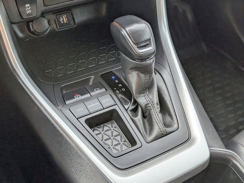 Used 2023 Toyota RAV4 XLE Premium FWD image 19