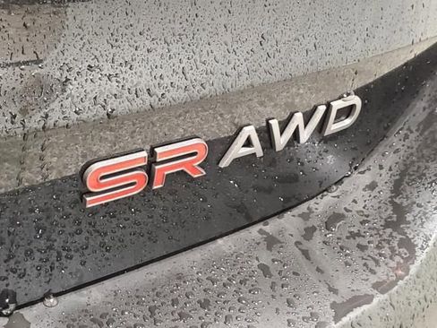 Used 2025 Nissan Kicks SR AWD/4WD image 6