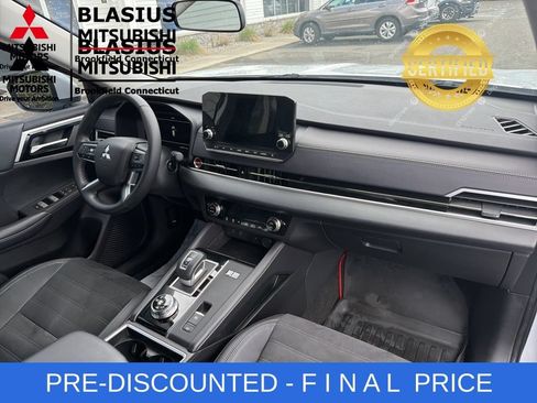 Used 2023 Mitsubishi Outlander 4WD Plug-In Hybrid image 38