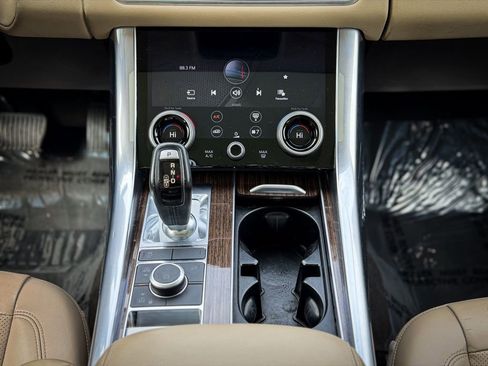 Used 2018 Land Rover Range Rover Sport HSE image 22