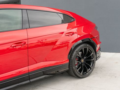 Used 2023 Lamborghini Urus S AWD/4WD image 28