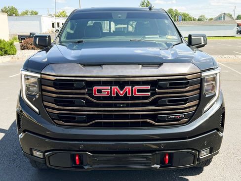 Used 2022 GMC Sierra 1500 AT4X image 16