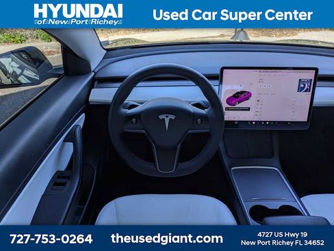 Used 2021 Tesla Model 3 Standard Range Plus image 15