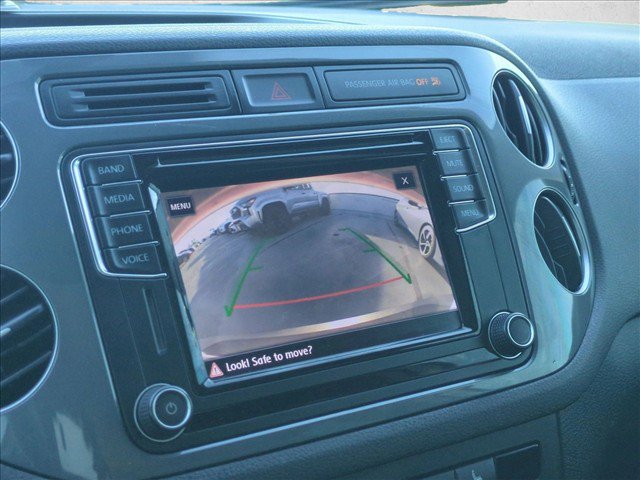 Used 2017 Volkswagen Tiguan Wolfsburg Edition FWD image 13
