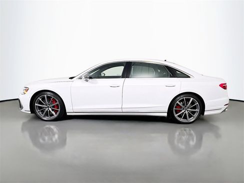 New 2025 Audi S8 4.0T image 4
