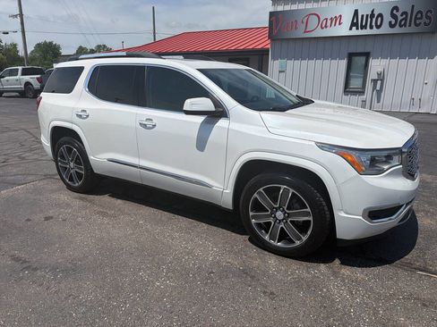 Used 2018 GMC Acadia Denali w/ Technology Package AWD/4WD image 2