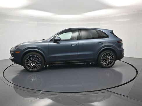 Certified 2020 Porsche Cayenne AWD/4WD image 2