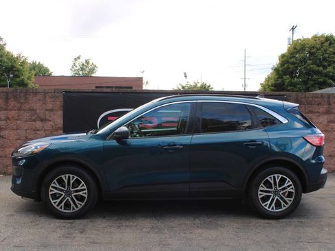 Used 2020 Ford Escape SEL image 2