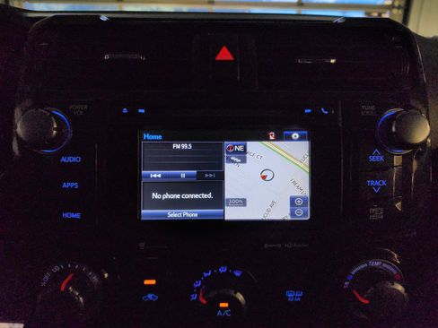 Used 2019 Toyota 4Runner TRD Off-Road Premium w/ Phone Cable & Charge Package image 34