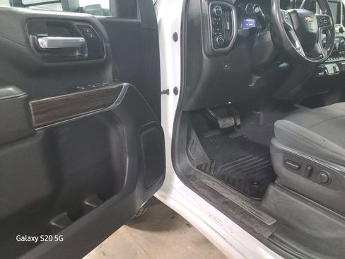Used 2021 Chevrolet Silverado 2500 LT w/ Fleet Comfort Package image 19