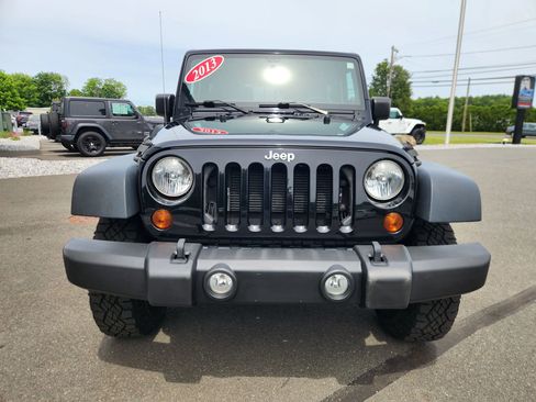 Used 2013 Jeep Wrangler Rubicon w/ Dual Top Group AWD/4WD image 17