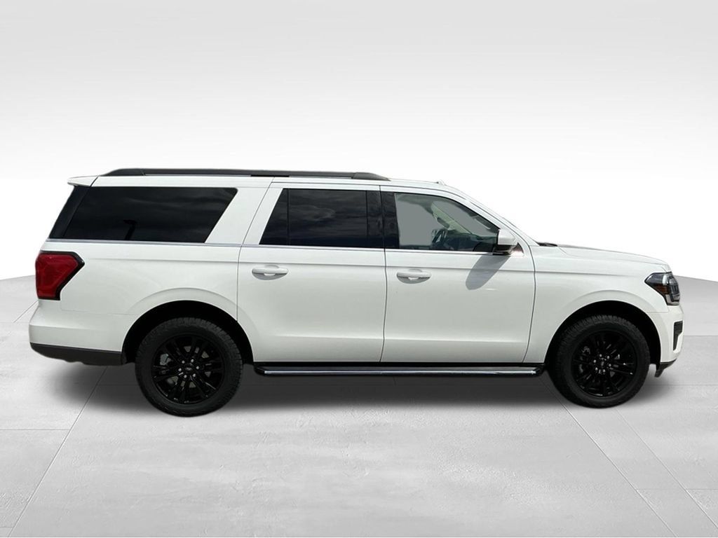 Used 2023 Ford Expedition Max XLT RWD image 13