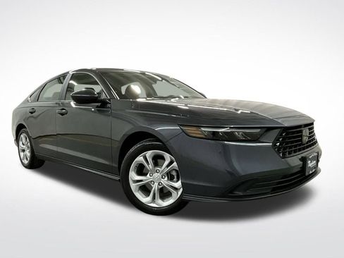 Certified 2025 Honda Accord LX image 5