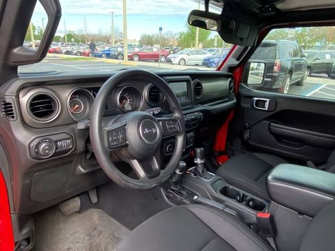 Used 2022 Jeep Gladiator Sport AWD/4WD image 11