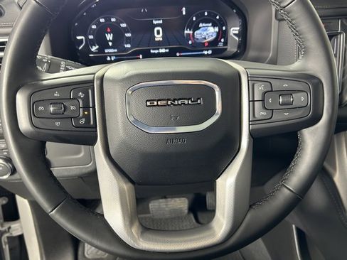 Used 2024 GMC Yukon Denali image 24