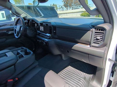 Used 2024 Chevrolet Silverado 1500 LT RWD image 28