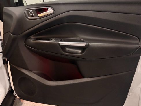 Used 2016 Ford C-MAX Energi SEL image 26