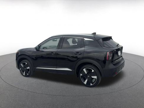 Used 2026 Nissan Kicks SR AWD/4WD image 9