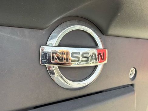 Used 2017 Nissan Frontier SV image 8