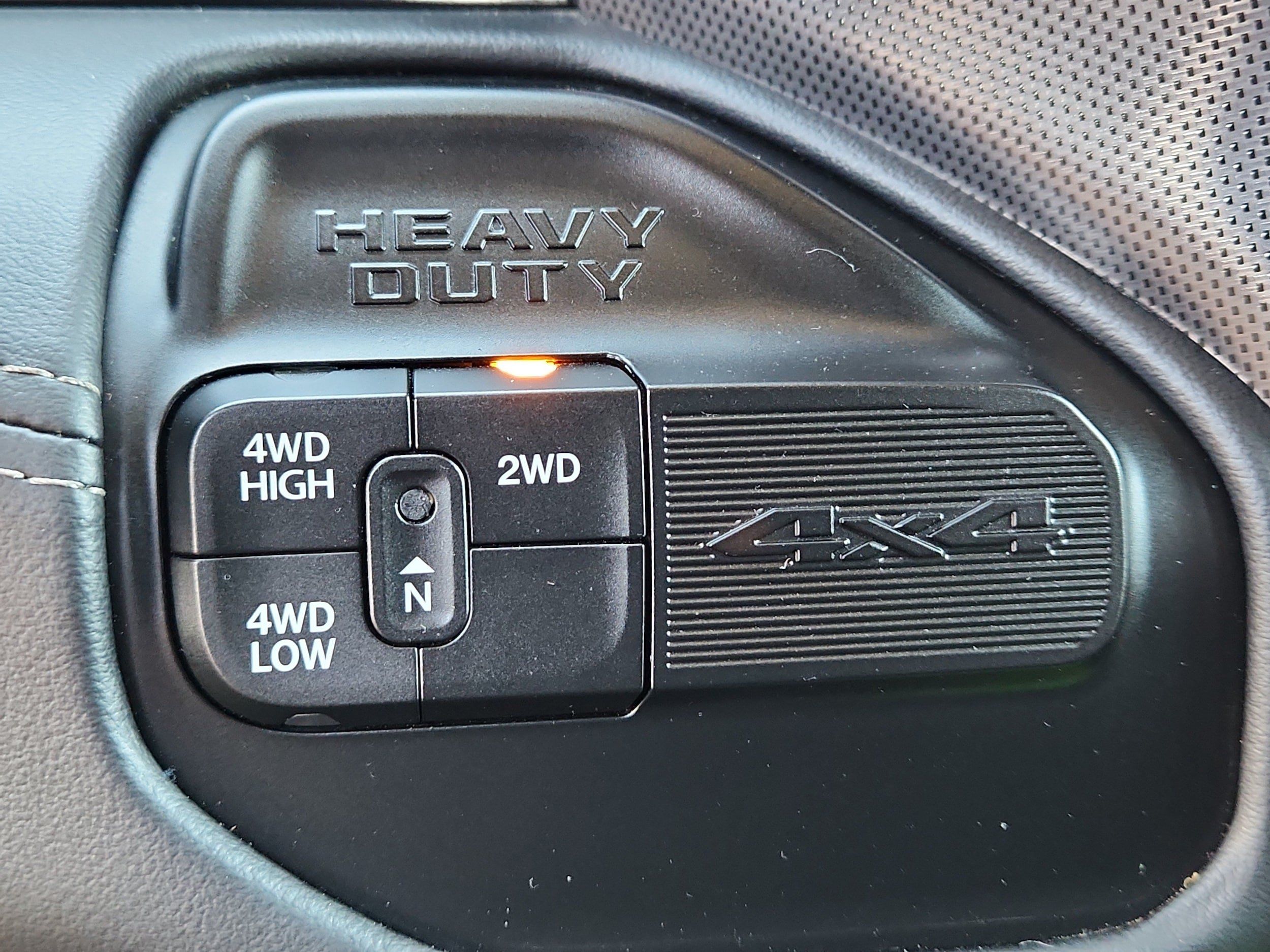 Used 2024 RAM 3500 Limited AWD/4WD image 24