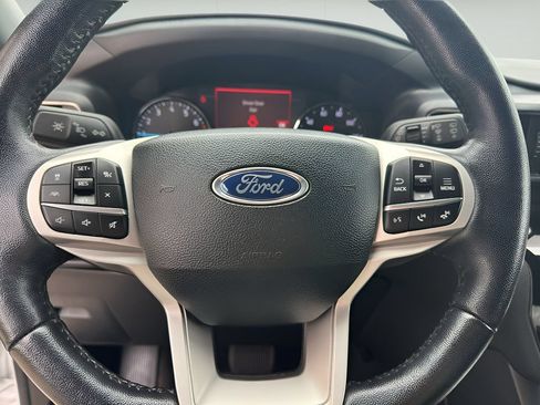 Used 2023 Ford Explorer Limited w/ Equipment Group 301A RWD image 37