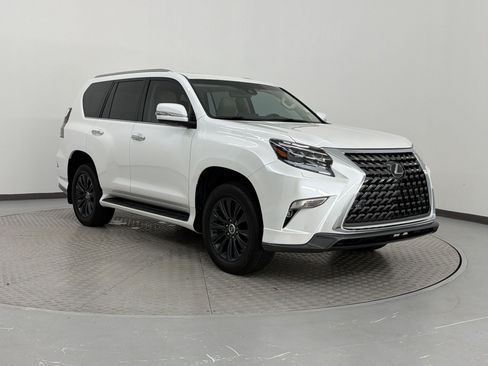 Used 2023 Lexus GX 460 Premium w/ Accessory Package AWD/4WD image 7