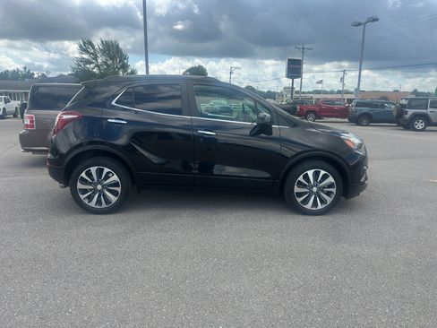 Used 2022 Buick Encore Preferred w/ Safety Package image 2