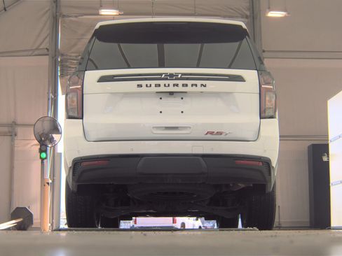 Certified 2023 Chevrolet Suburban RST w/ Luxury Package image 8