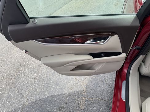 Used 2013 Cadillac XTS Premium AWD/4WD image 28
