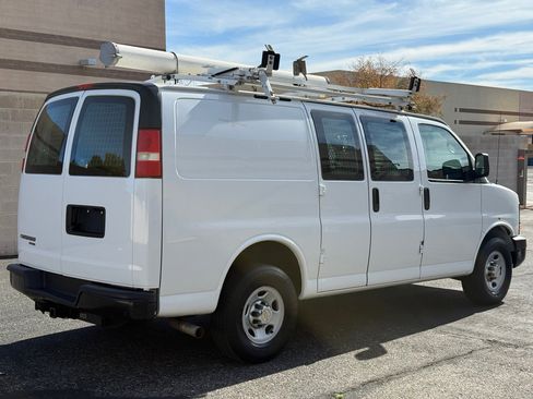 Used 2013 Chevrolet Express 2500 image 6
