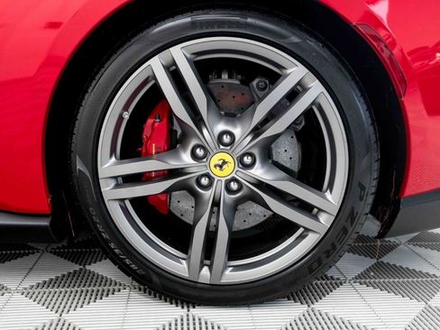 Used 2019 Ferrari Portofino RWD image 87