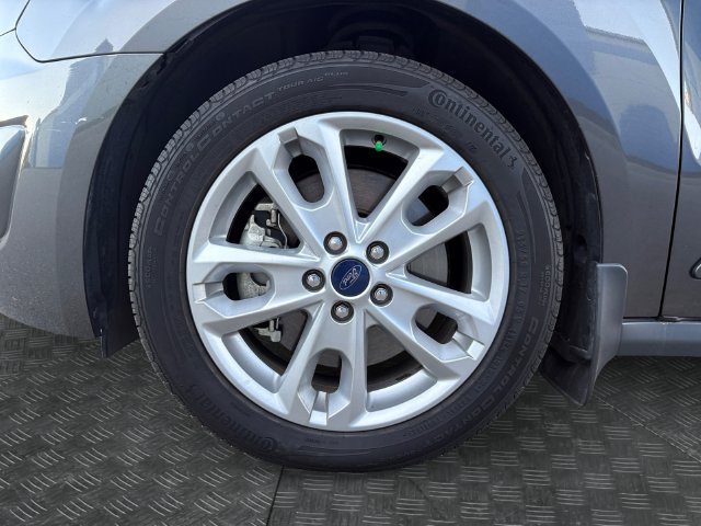 Used 2018 Ford Transit Connect Titanium FWD image 13