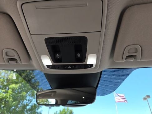 Certified 2023 Honda Pilot Elite image 33