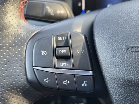 Used 2025 Ford Escape ST-Line FWD image 22