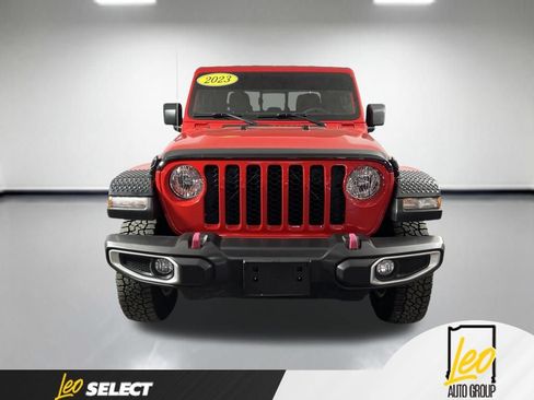 Used 2023 Jeep Gladiator Sport AWD/4WD image 2
