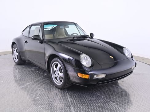 Used 1995 Porsche 911 Carrera RWD image 9