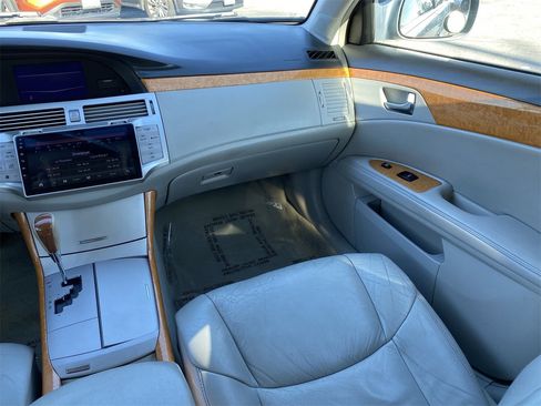 Used 2006 Toyota Avalon XLS image 17