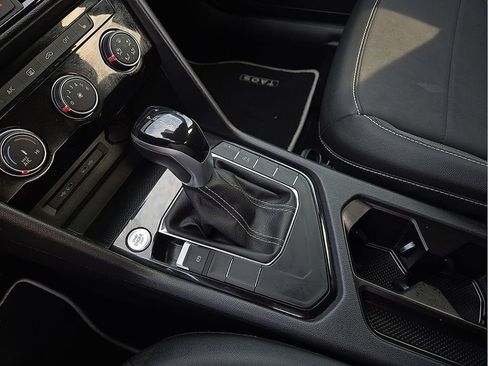 Used 2023 Volkswagen Taos SE image 20