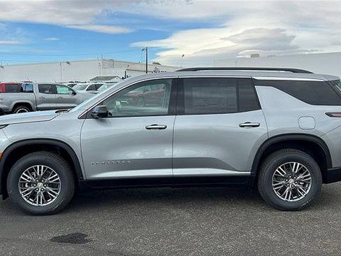 New 2026 Chevrolet Traverse LT w/ Driver Confidence Package image 8