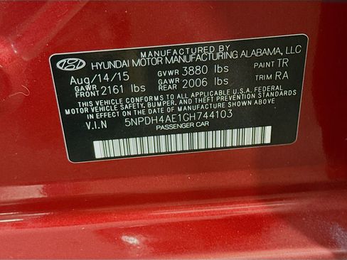 Used 2016 Hyundai Elantra SE image 37